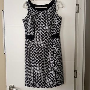 Black and white pattern mid length dress
